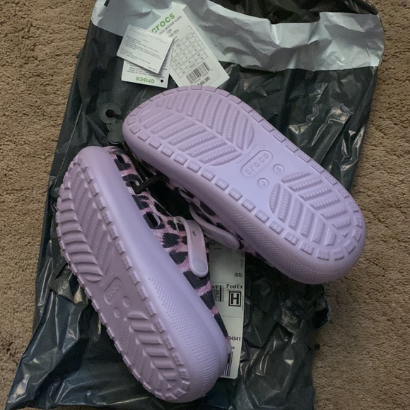CROCS Classic Lavender Leopard Animal Print Cutie Clogs, size 5 - Picture 9 of 9